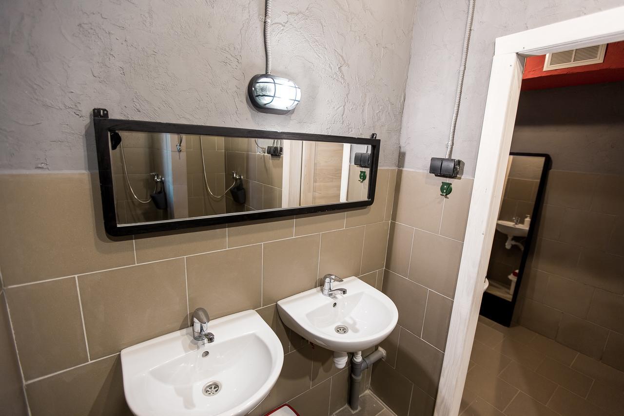 Lviv Loft Prison Hostel Eksteriør bilde